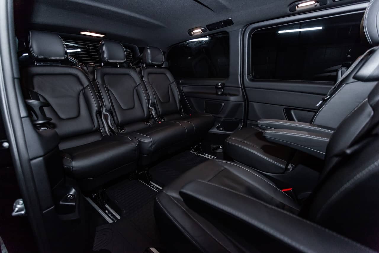 Tour Cape Town in style and luxury with a Mercedes V-Class